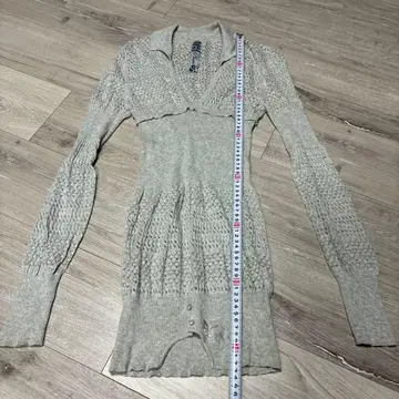 그레이 뜨개질 디자인 긴팔 니트