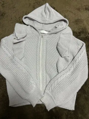 tocco closet 프릴 니트 후드티