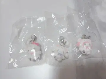 산리오 포근포근 스노우 메지루시 액세서리