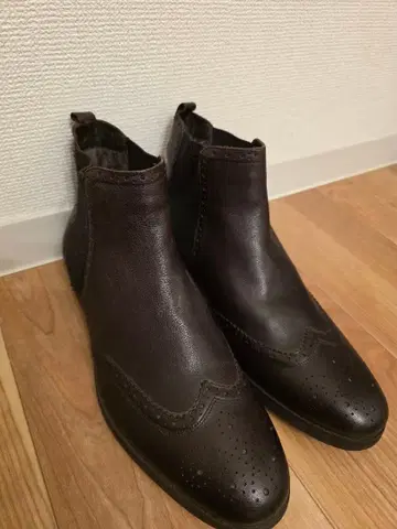 다크 브라운 가죽 사이드 고어 부츠 Antonio Biaggi 27.3