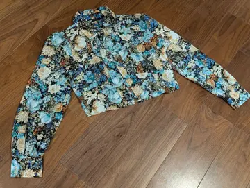 ZARA 꽃무늬 블라우스 리본 블루 L 숏 기장