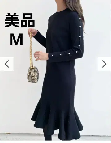 새상품급 벌스데이 바쉬 니트 원피스 블랙 플레어 펄 M