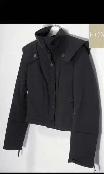 블랙 다운 자켓 숏 기장