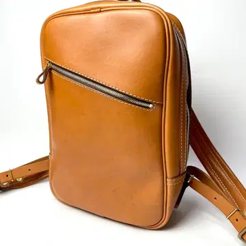 대용량/구하기 어려움 허츠 베리시모 백팩 카멜 가죽