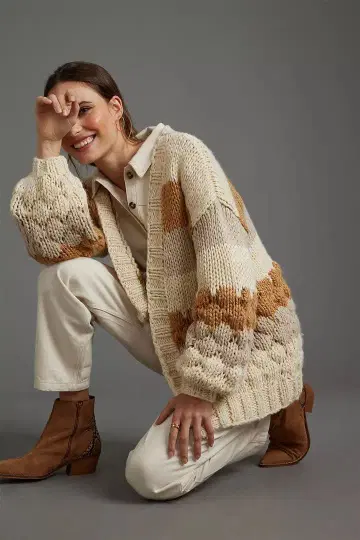 니트 가디건 베이지 브라운 계열