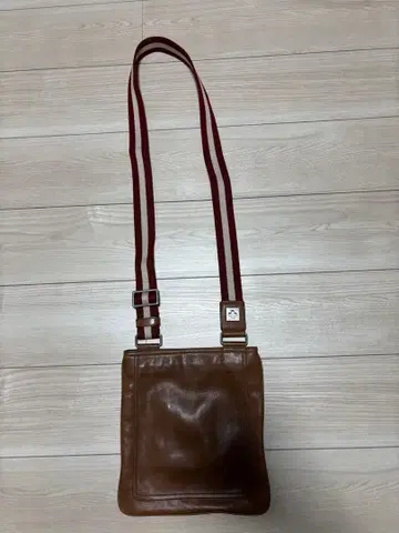 BALLY 가죽 숄더백