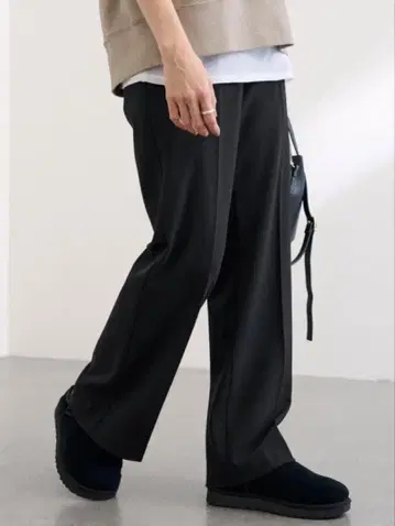 프레임워크 속기모 플레어 팬츠 3 2025aw 이번 시즌 38 블랙