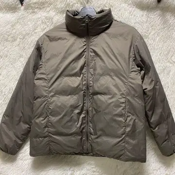 무인양품 여성 스탠드 카라 다운 자켓 S 사이즈 그레이쉬 브라운