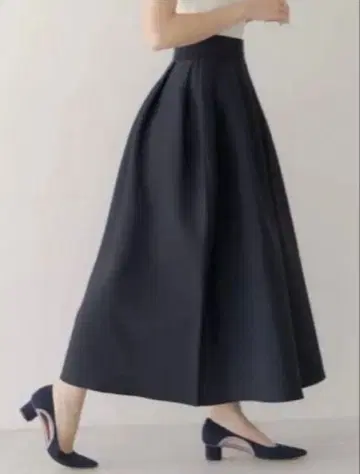 새상품급 regleam 볼륨 니트 스커트 블랙