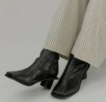 새상품  KBF 스트레치 부츠 패치워크 부츠 블랙 L