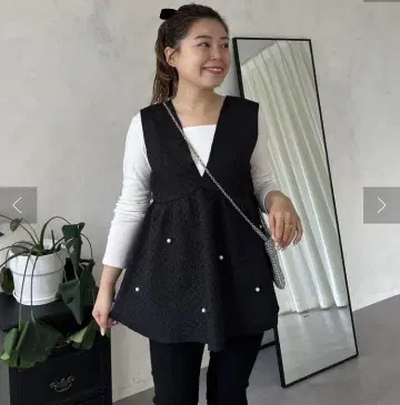 MOMO ] 깊은 V넥 펄 페플럼 베스트