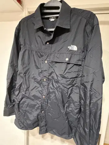 THE NORTH FACE 블랙 버튼 셔츠