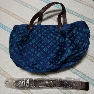 네이비 프린트 패턴 토트백