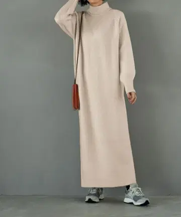 스타일 델리 야크풍 터틀넥 원피스 B 밀크