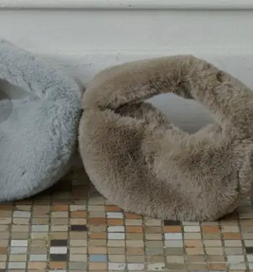 GALLARDAGALANTE 인조 모피 원 핸들 백