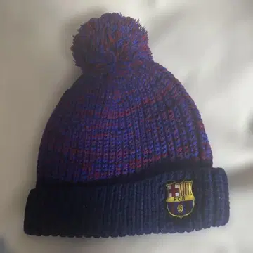 FC 바르셀로나 폼폼 포함 니트 모자