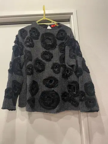 그레이 긴팔 상의 도트 코타케 마사유