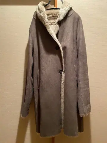 페이크 무스탕 코트 후드 부착 거의 미사용