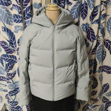 UNIQLO 라이트 그레이 다운 자켓 남성용 XS