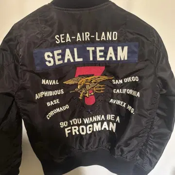 새상품급 아비렉스 MA-1