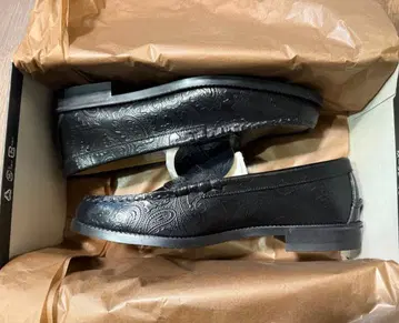 26 kenford MENS EMBOSSED LOAFERS PAISLEY