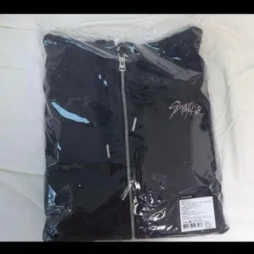 스키즈 집업 후드티 미개봉 새상품 트레이딩 카드 없음