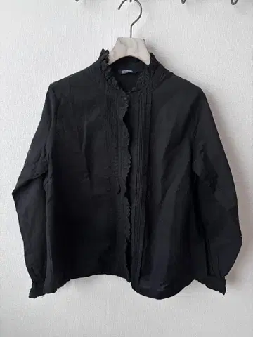 [ 저널 스탠다드 ] 코튼 프릴 블라우스