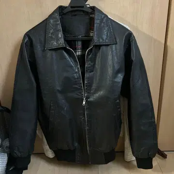 90s 짧은 기장 가죽 자켓 천연 가죽 리브 부착 안쪽 체크