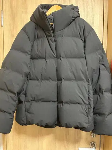 UNIQLO 블랙 다운 자켓 XXL