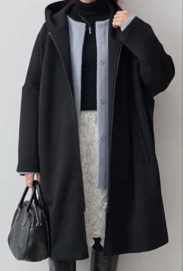 비어즐리 코트 종이상자