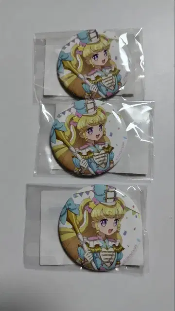 마루쿠지 프리파라 [유이] 캔 배지 3개 세트