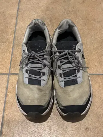 On On Cloudvista Glacier | Black 26