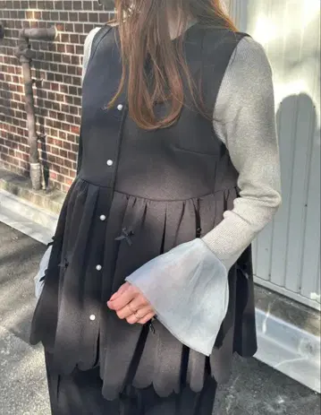 PBselect 튤 벨 슬리브 니트탑 그레이