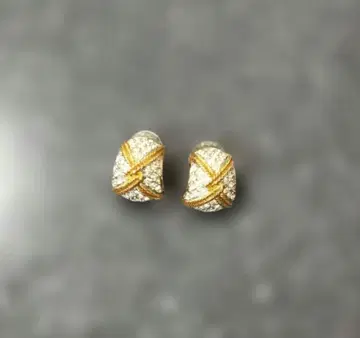 스와로브스키 골드 x 실버 컬러 귀걸이 대 스와로브스키