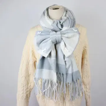 리본 포함 블루 화이트 체크 머플러