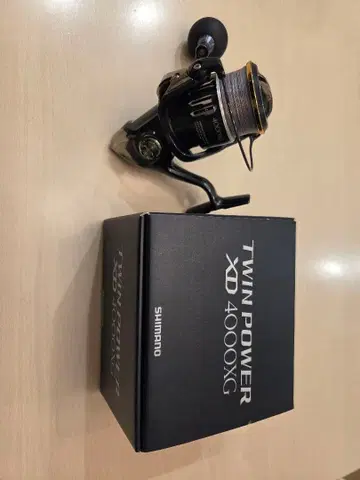 17 트윈 파워 XD 4000XG 스피닝 릴