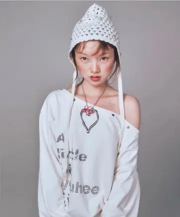 YOUHEE 맨투맨 화이트