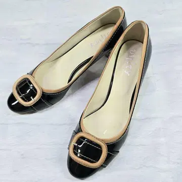 unity 블랙 에나멜 버클 펌프스 23.5cm