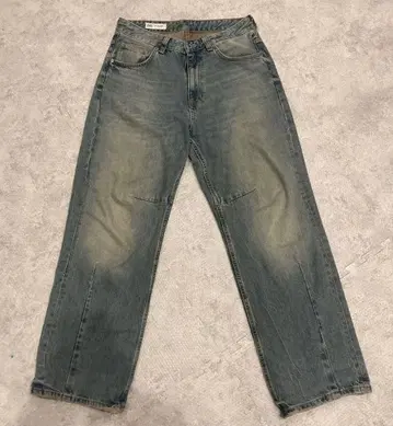 ZARA SUPER BAGGY FIT JEANS