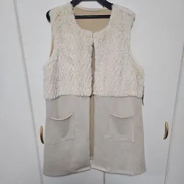 베이지 퍼 도킹 베스트 스웨이드 느낌 미사용 새상품