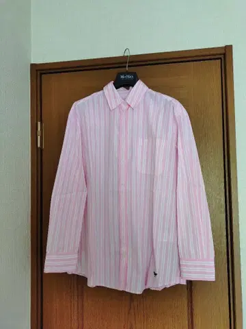 핑크와 화이트 스트라이프 긴팔 셔츠 36