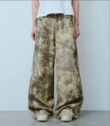 camphor wood 와이드 배기 리얼 트리 페인터 팬츠