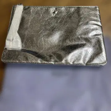 MUGLER 메탈릭 실버 별 모양 파우치