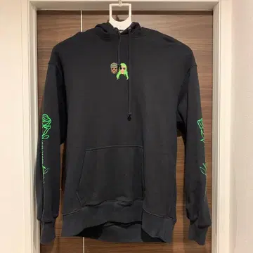 페이머스 카니예 김 자수 블랙 후드티 XXL