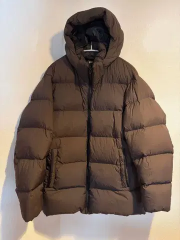 [ 당일 배송 ] 파우더 소프트 다운 자켓 L 사이즈 남성용 유니클로