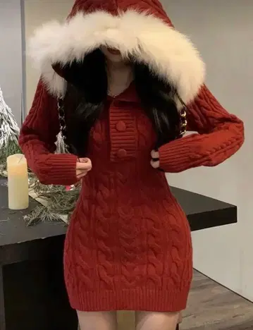 레드 니트 빨간색 퍼 후드 원피스 블랙 퀸 같은 형태 크리스마스