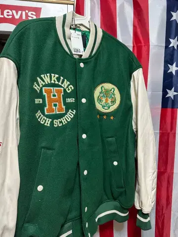 [ 새상품 ] 기묘한 이야기 H&M 바시티 자켓