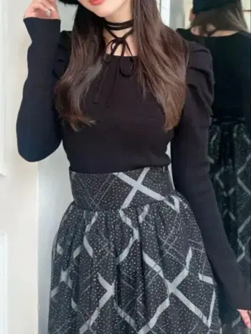 RESEXXY 초커 디자인 니트탑 블랙