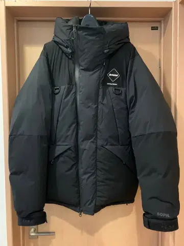 FCRB DOWN BENCH PARKA