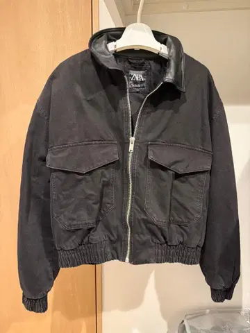 ZARA 블랙 자켓 L 사이즈 짧은 기장